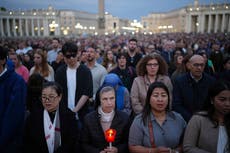 Aumenta la seguridad en Roma mientras la ciudad santa se prepara para las multitudes