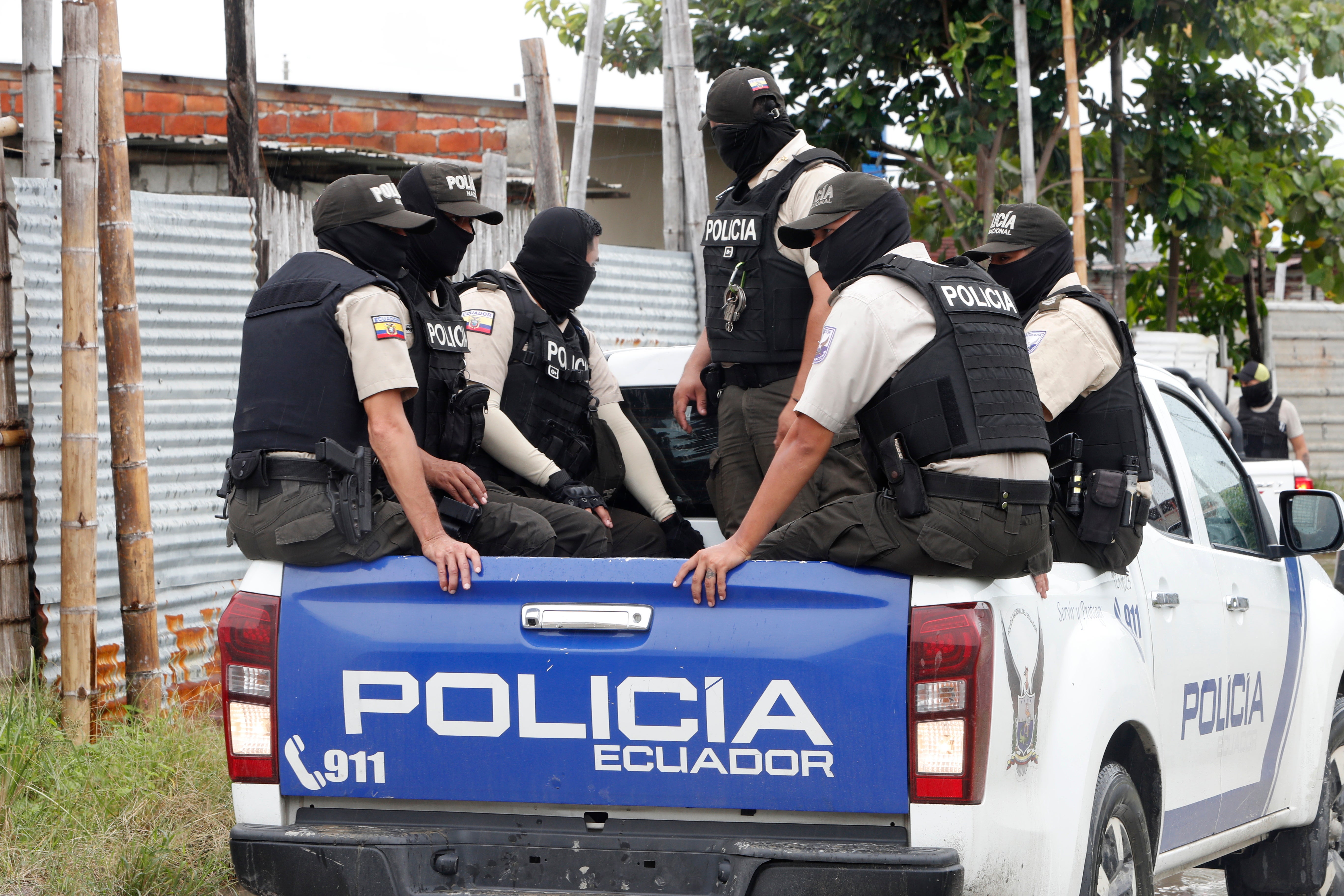 La policía ecuatoriana aseguró que no pudo impedir que la turba atacara al sospechoso de nacionalidad inglesa